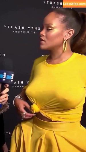Rihanna photo #1614