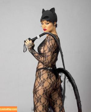 Rihanna photo #1748