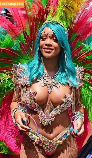 Rihanna photo #1752