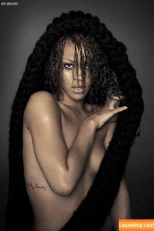 Rihanna photo #1756