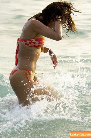 Rihanna photo #1780