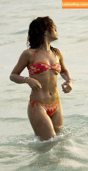 Rihanna photo #1781