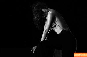 Rihanna photo #1824