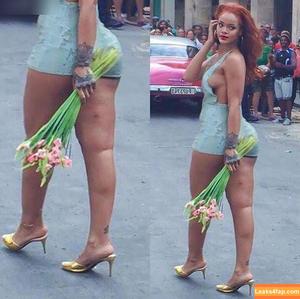 Rihanna photo #1850