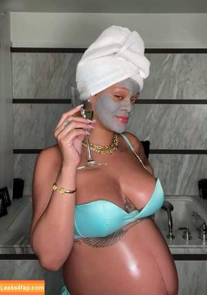 Rihanna photo #1861