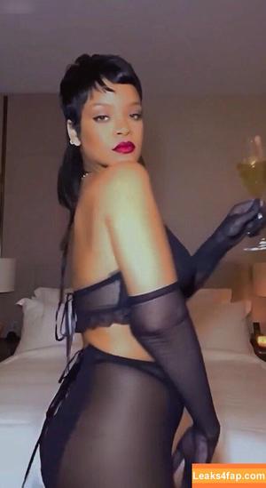 Rihanna photo #1876