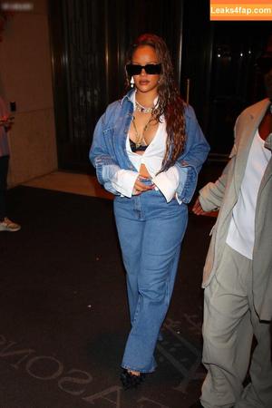 Rihanna photo #1887