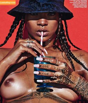 Rihanna photo #1964