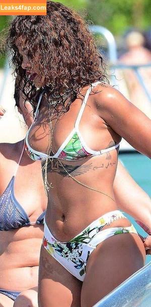 Rihanna photo #1987