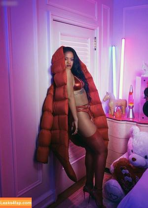 Rihanna photo #1989