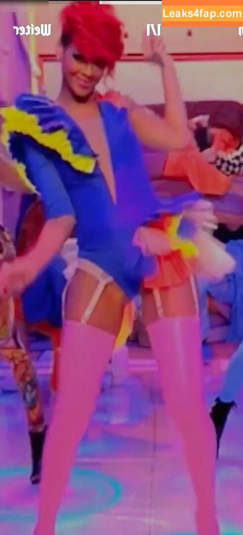 Rihanna / badgalriri leaked photo photo #2067
