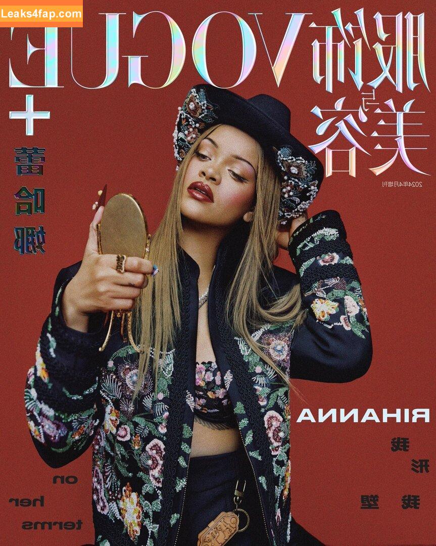 Rihanna / badgalriri leaked photo photo #2087