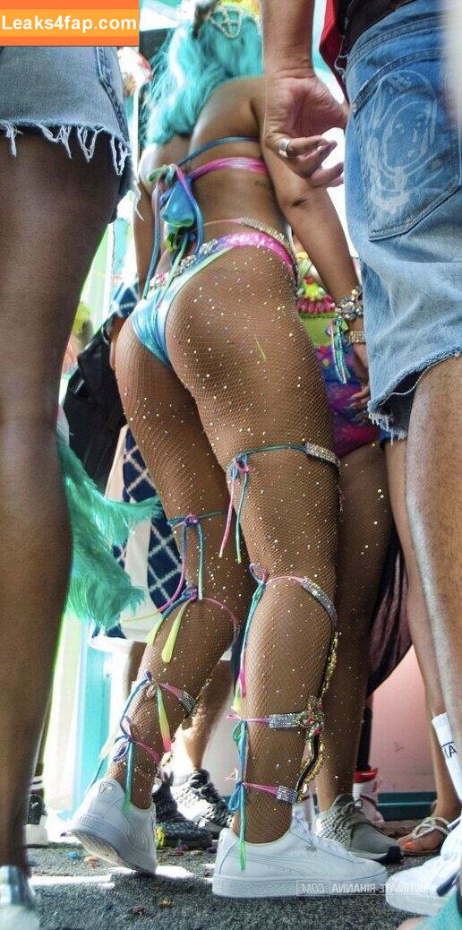 Rihanna / badgalriri leaked photo photo #2150