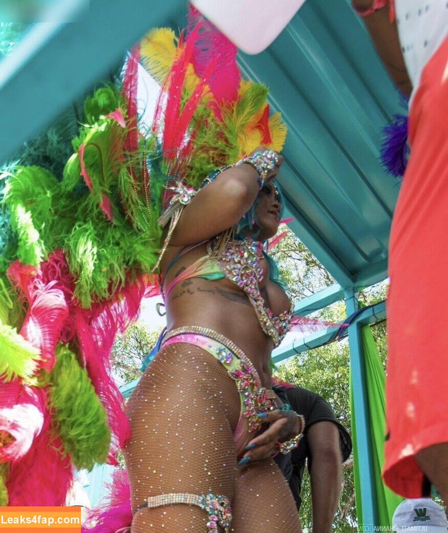 Rihanna / badgalriri leaked photo photo #2152
