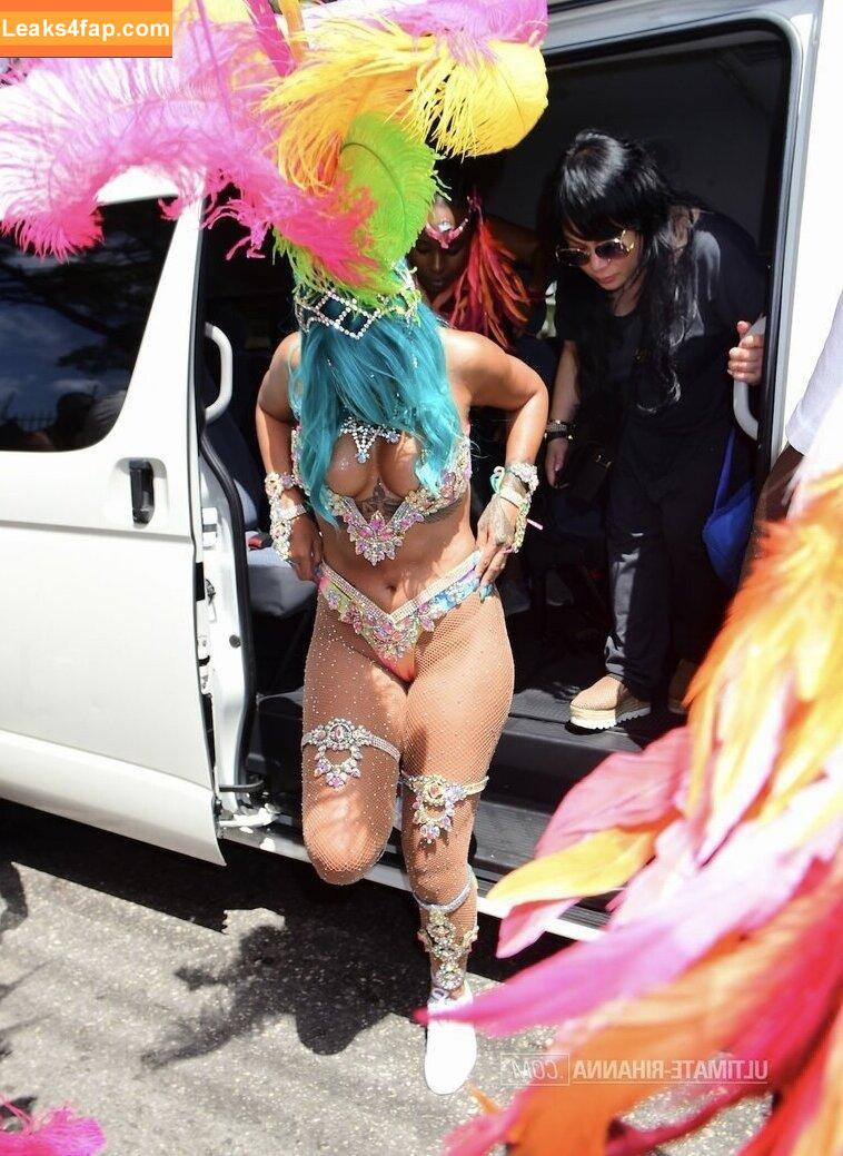 Rihanna / badgalriri leaked photo photo #2168