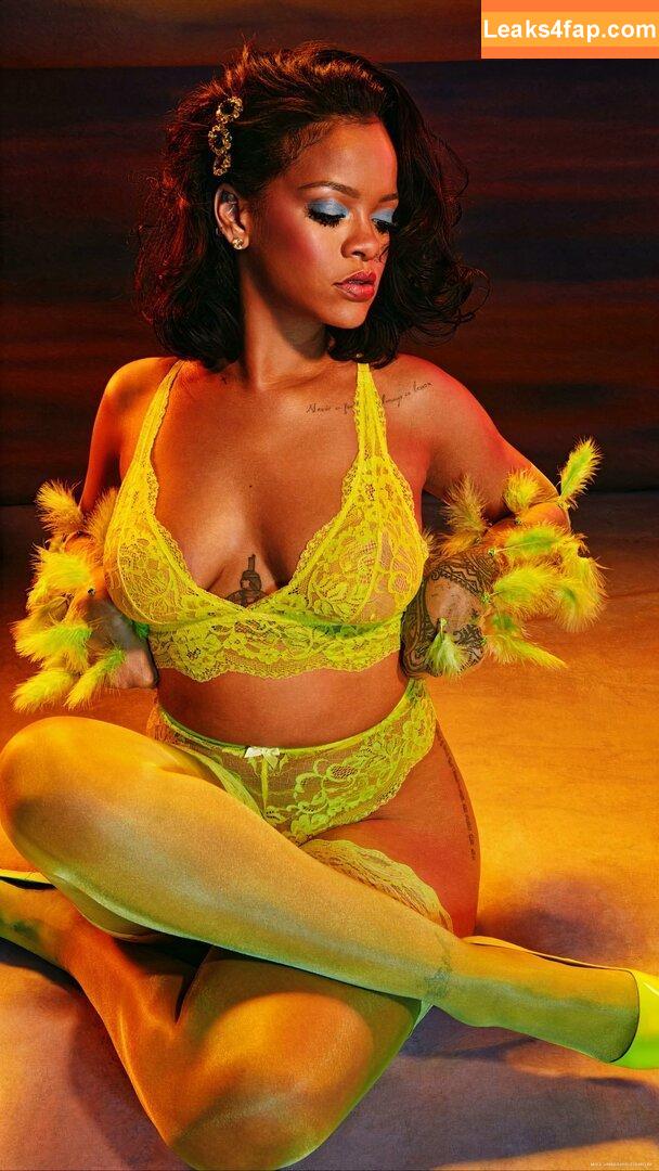 Rihanna / badgalriri leaked photo photo #2224