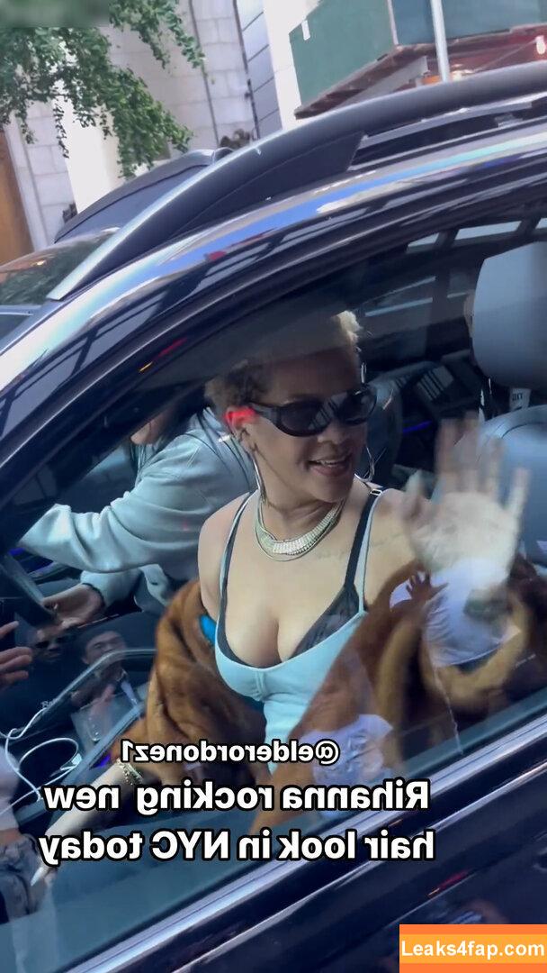 Rihanna / badgalriri leaked photo photo #2260