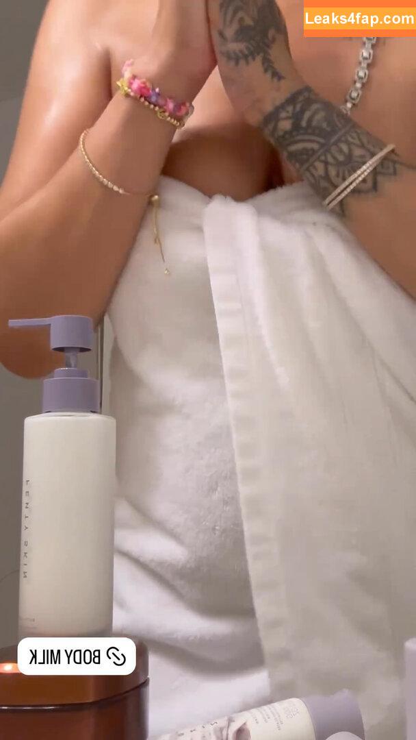 Rihanna / badgalriri leaked photo photo #2290