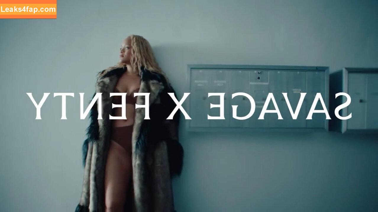 Rihanna / badgalriri leaked photo photo #2316