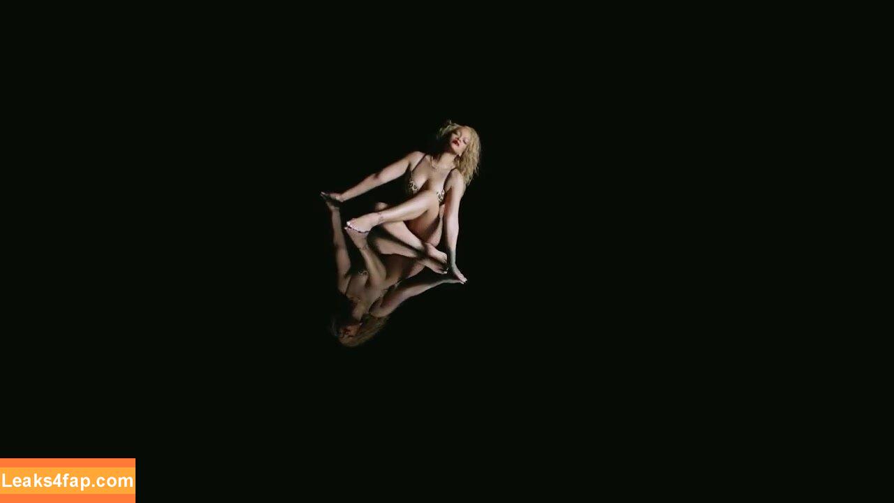 Rihanna / badgalriri leaked photo photo #2330