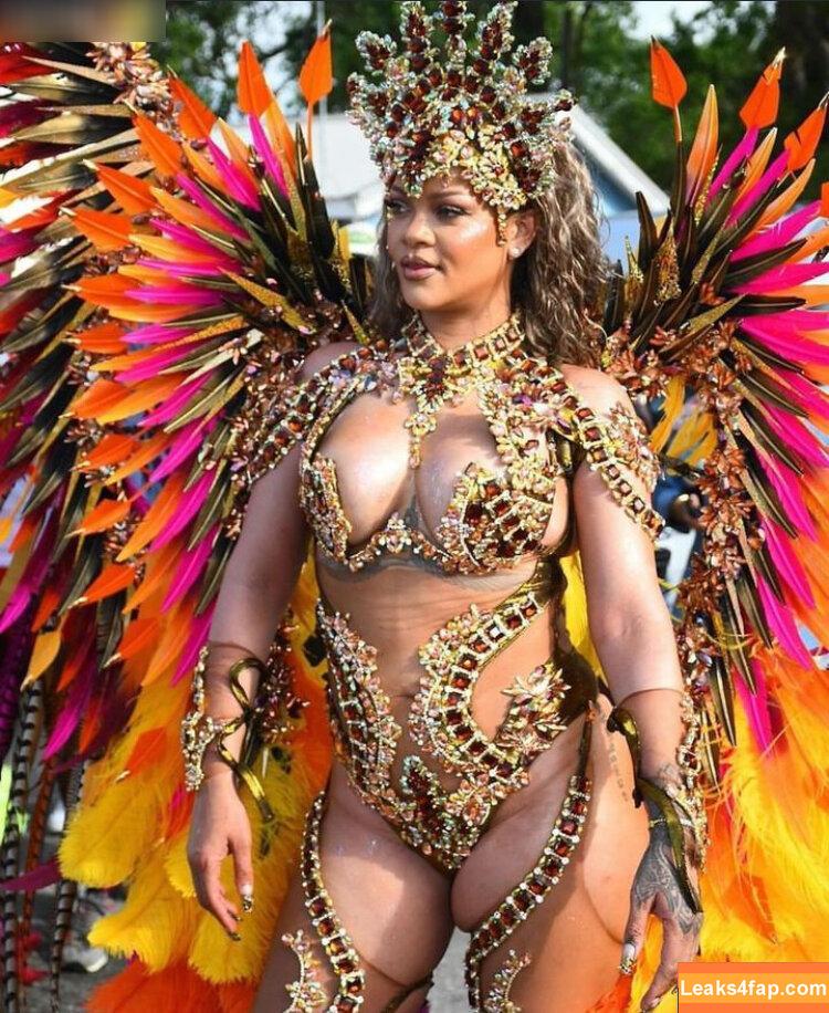 Rihanna / badgalriri leaked photo photo #2363
