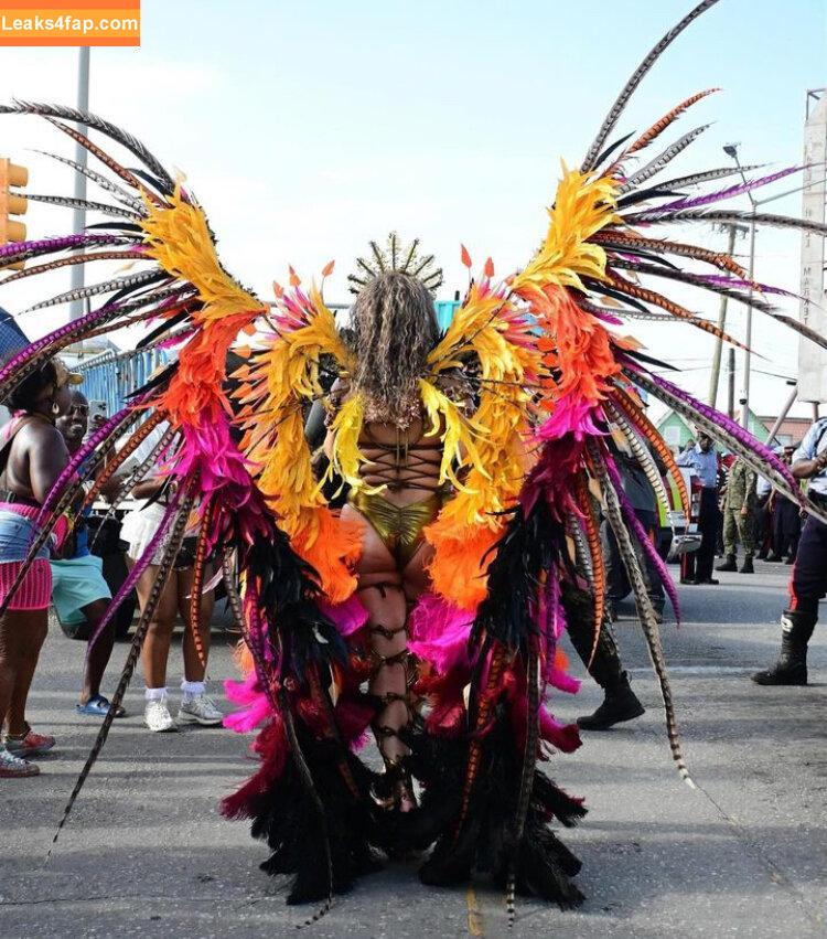 Rihanna / badgalriri leaked photo photo #2383