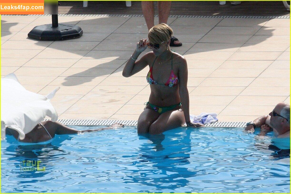 Rihanna / badgalriri leaked photo photo #2400