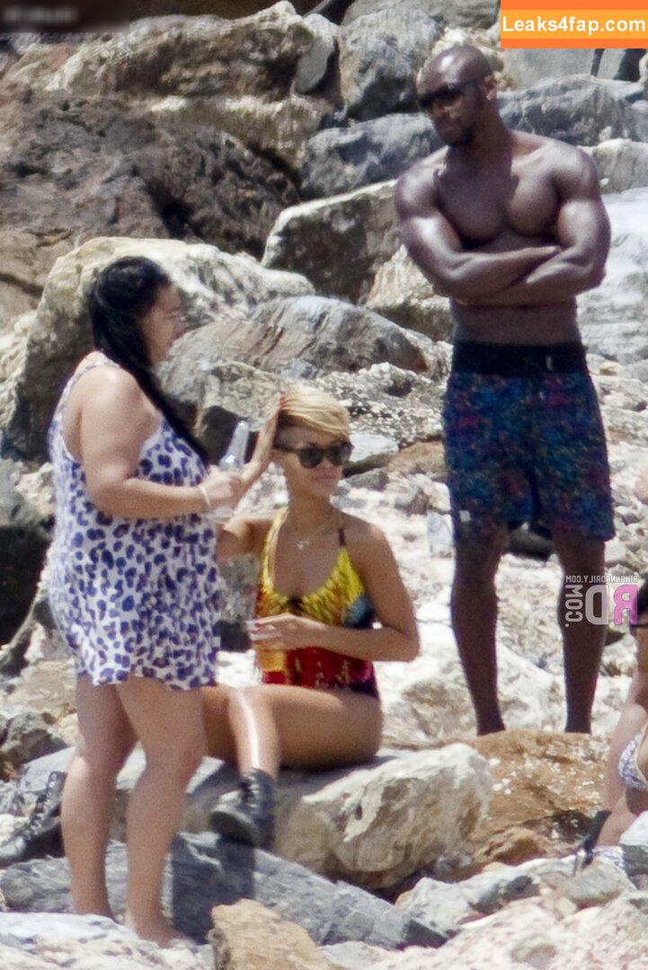 Rihanna / badgalriri leaked photo photo #2415