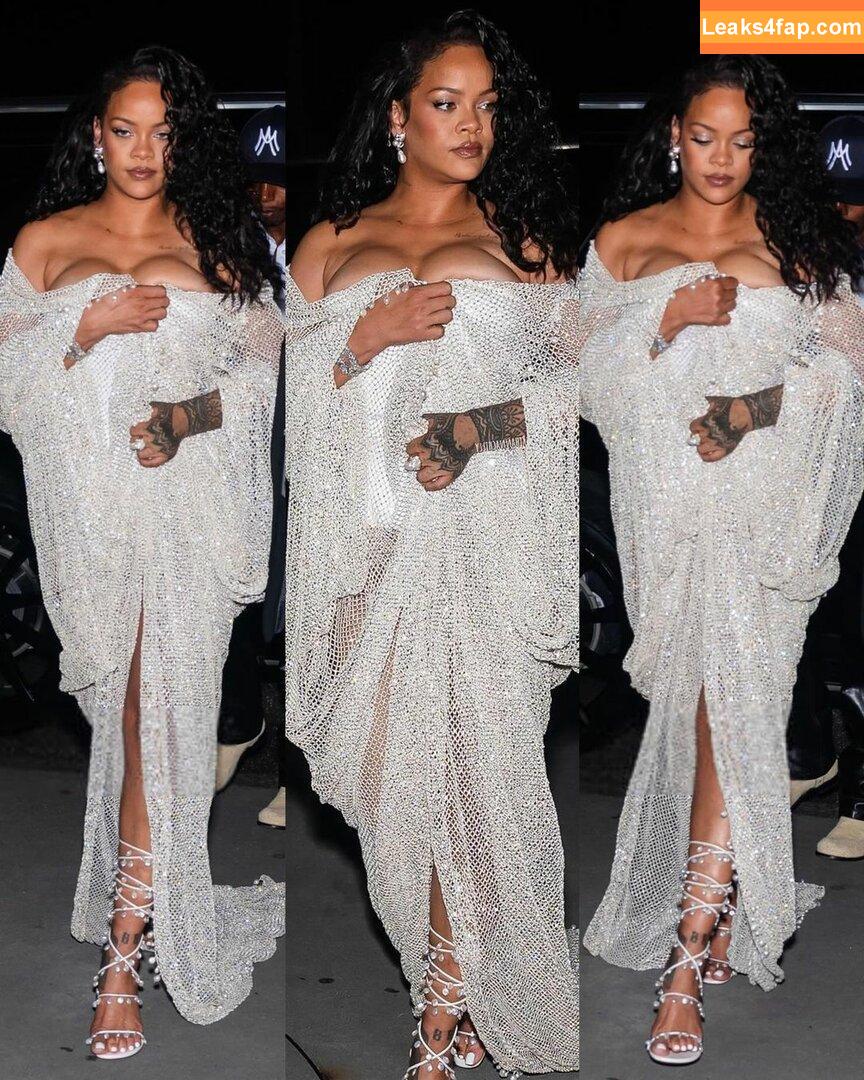 Rihanna / badgalriri leaked photo photo #2637