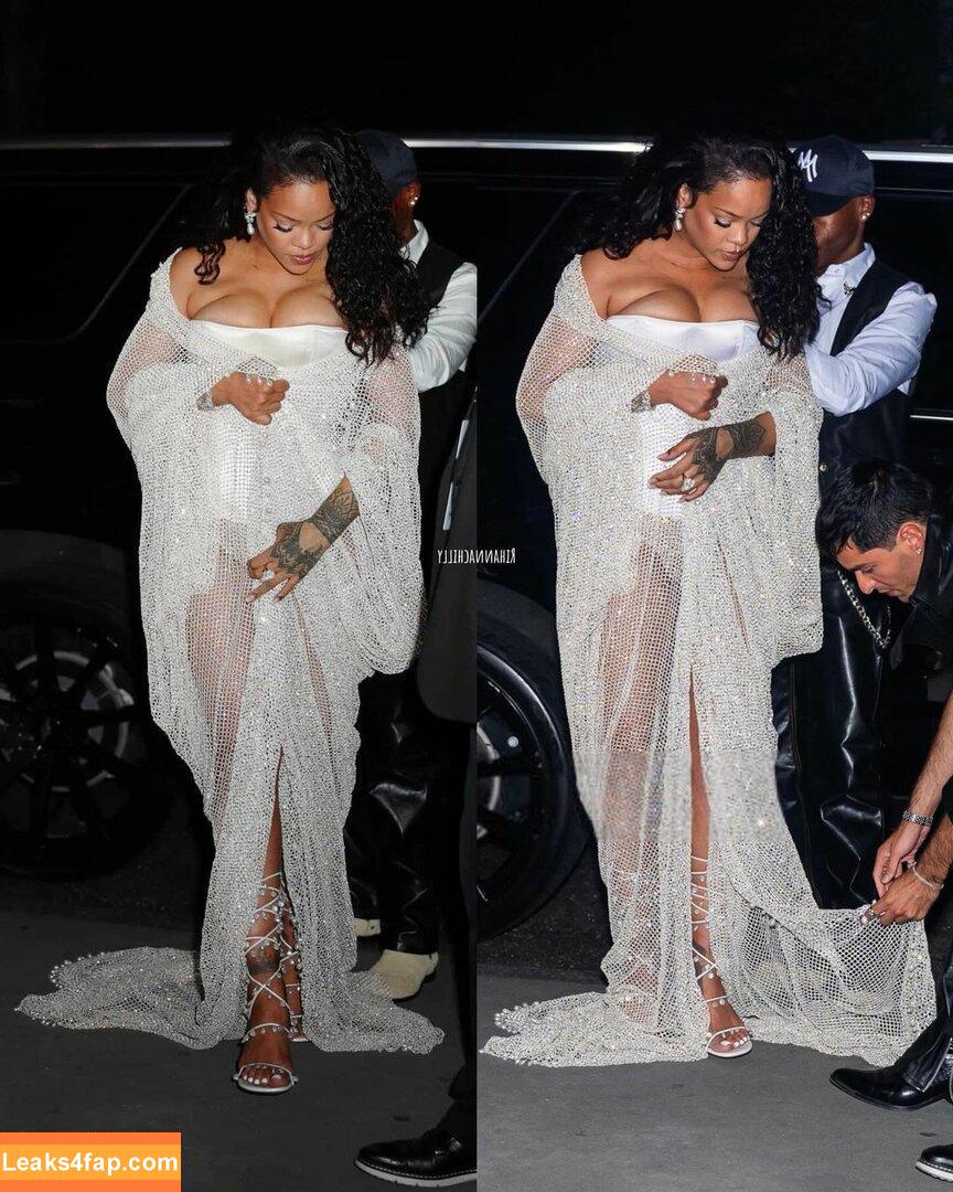 Rihanna / badgalriri leaked photo photo #2649