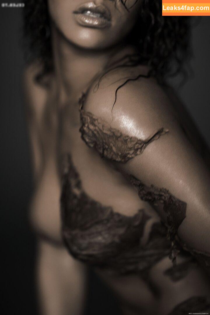 Rihanna / badgalriri leaked photo photo #2853