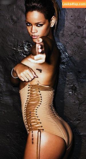 Rihanna photo #2069