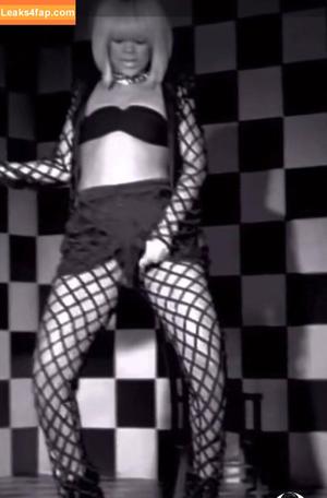 Rihanna photo #2070