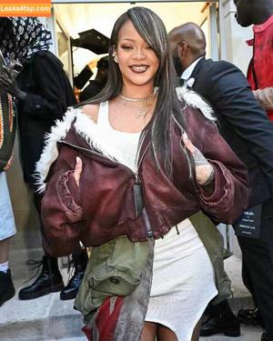 Rihanna photo #2094