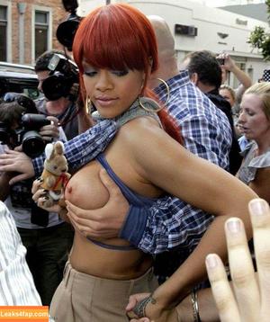Rihanna photo #2126