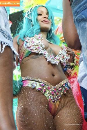 Rihanna photo #2159