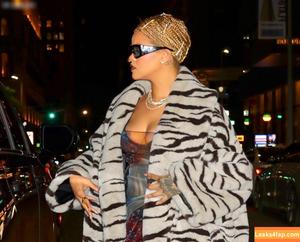 Rihanna photo #2199