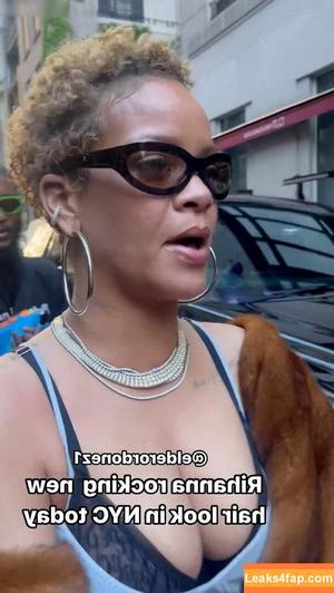 Rihanna photo #2253