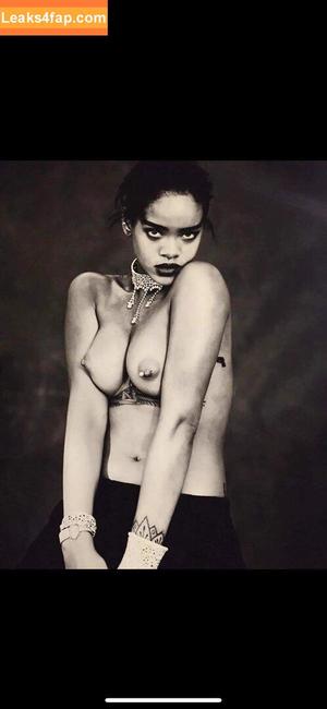 Rihanna photo #2507