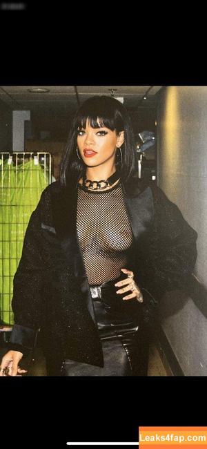 Rihanna photo #2508