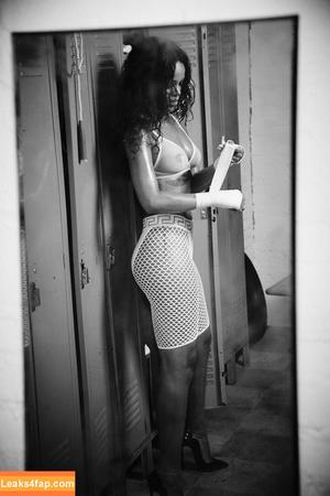 Rihanna photo #2786