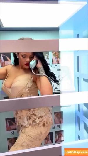 Rihanna photo #2883