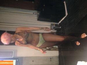 Rihanna photo #2923