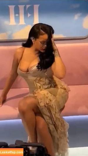 Rihanna photo #2956