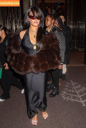 Rihanna photo #2993