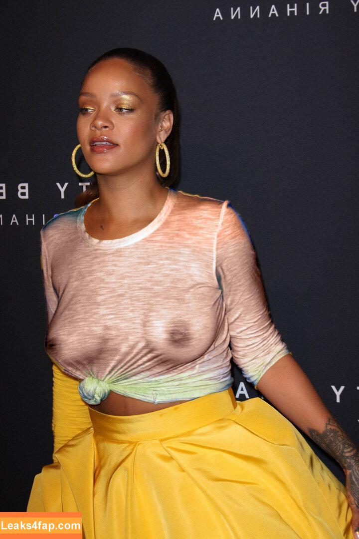 Rihanna / badgalriri слитое фото фото #3147