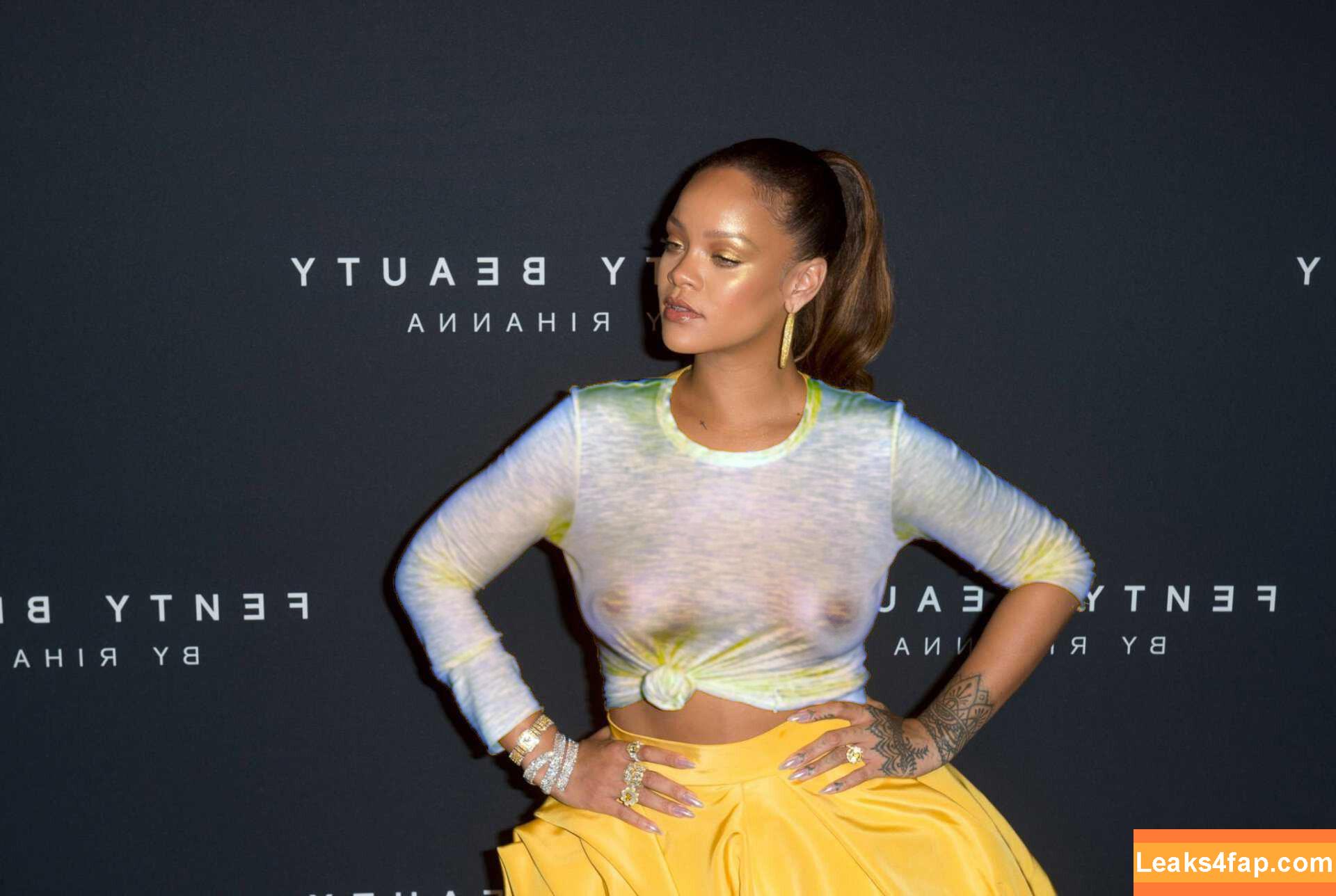 Rihanna / badgalriri слитое фото фото #3150