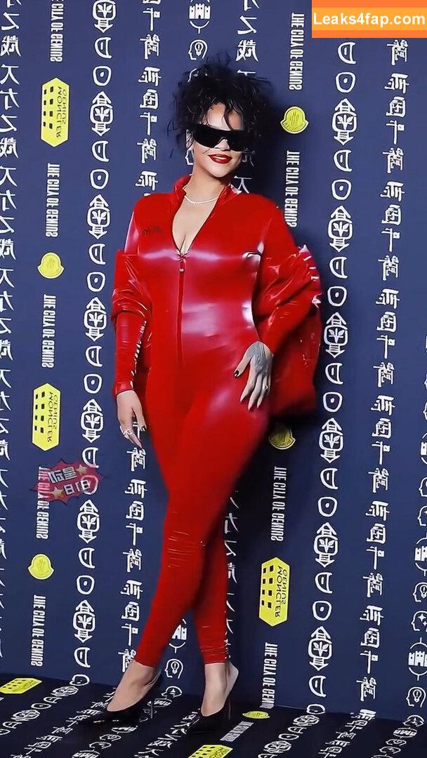 Rihanna / badgalriri слитое фото фото #3175