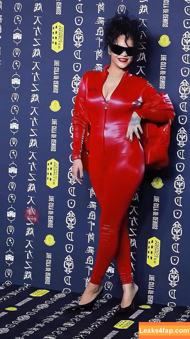 Rihanna / badgalriri слитое фото фото #3176