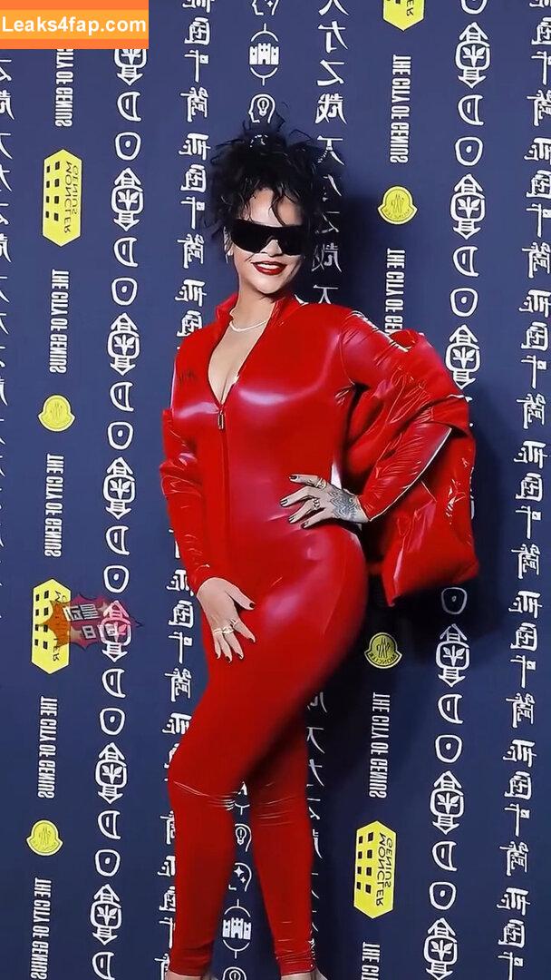 Rihanna / badgalriri слитое фото фото #3177